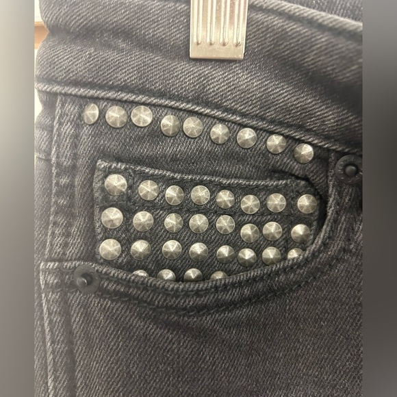 Free‎ People Button Fly Studded Distressed Raw/Frayed Hem Black Jeans - Size 25 - Picture 4 of 9